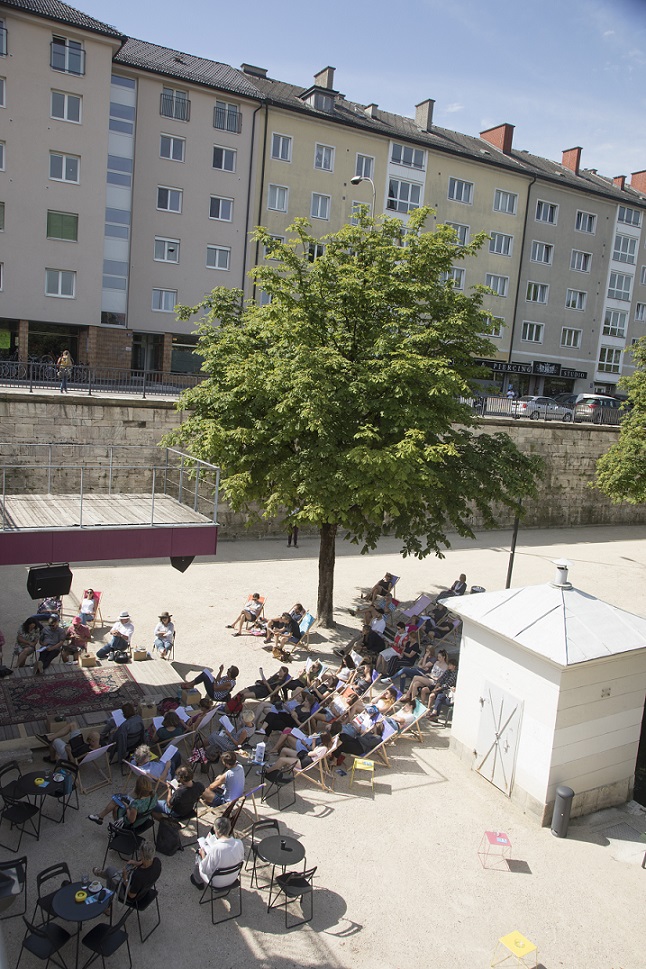Public Viewing des Bachmannpreises im Lendhafen, Foto: Gerhard Maurer